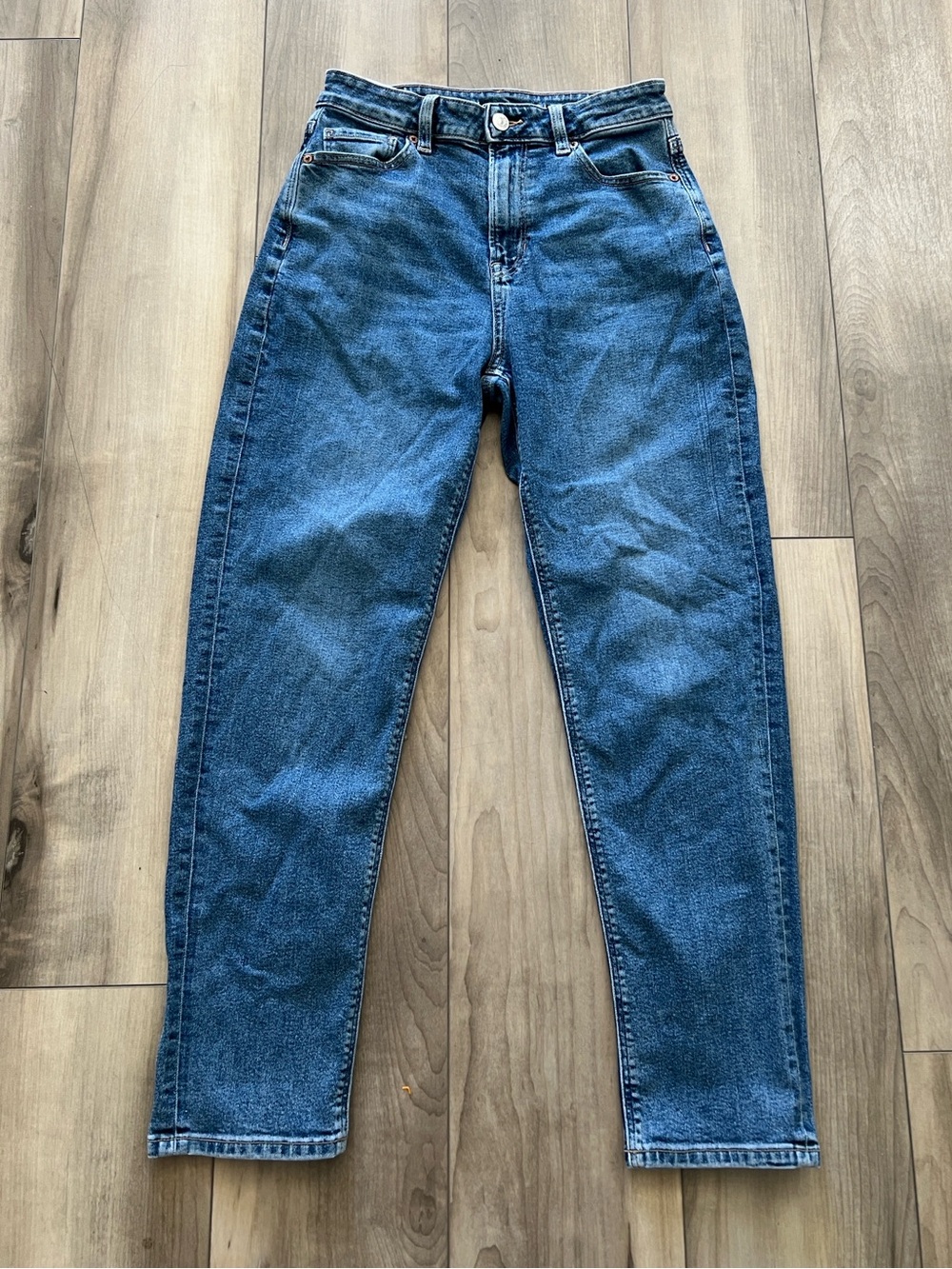 American Eagle Outfitters Mom Jeans Size 4